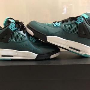 Jordan retro 4